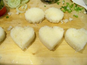 heart and snowflake shaped onigiri rice balls