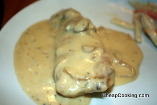 Chicken with Sherry and Sour Cream Sauce