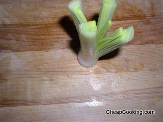 cleaning leeks