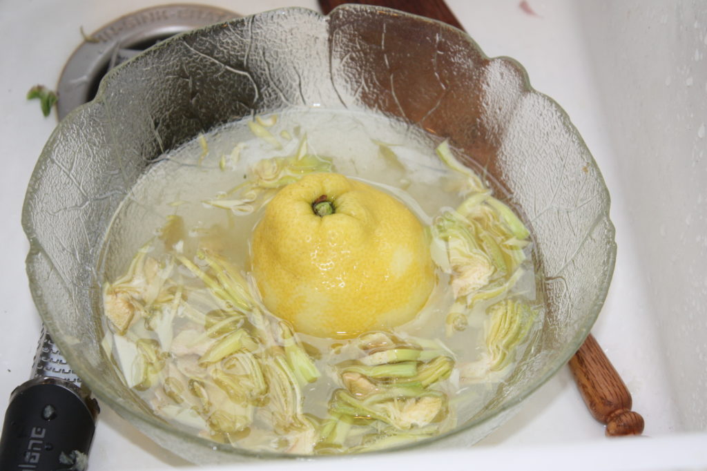 artichokes in lemon water